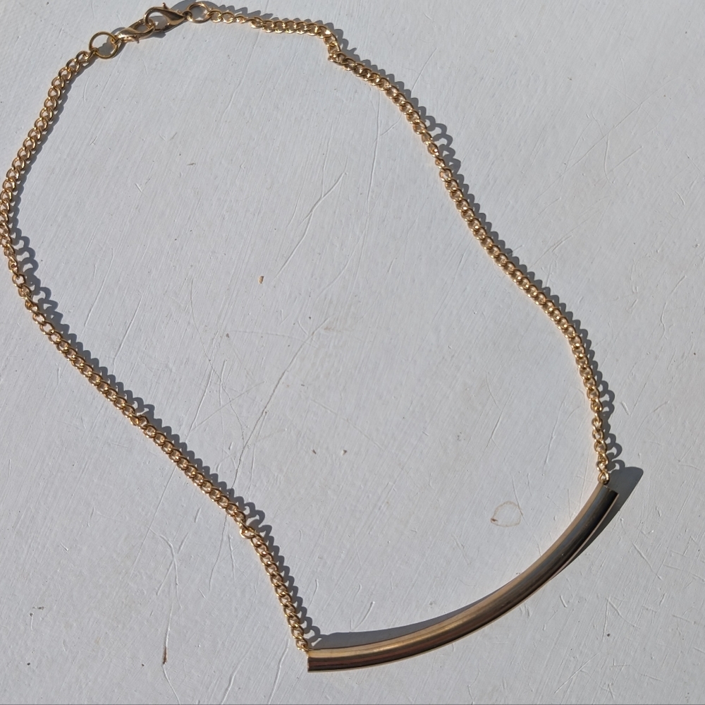 Elegant Gold Necklace